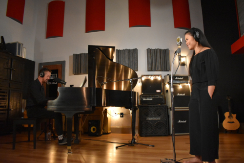 Nashville studio with Grand Piano